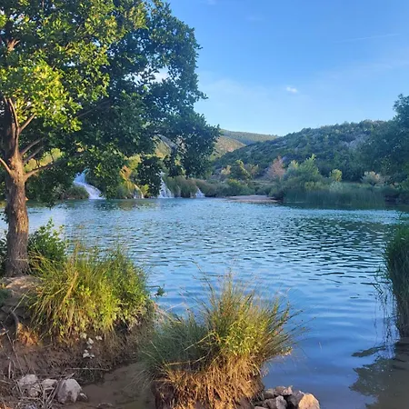 Zrmanja Riverside Oasis * Bilisane