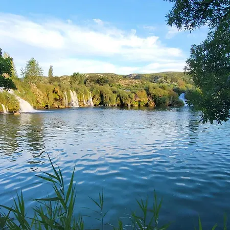 Zrmanja Riverside Oasis Apartament Bilisane