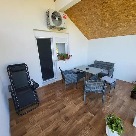 Zrmanja Riverside Oasis Bilisane