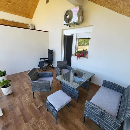 Apartament Zrmanja Riverside Oasis Bilisane
