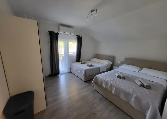 Appartement Zrmanja Riverside Oasis